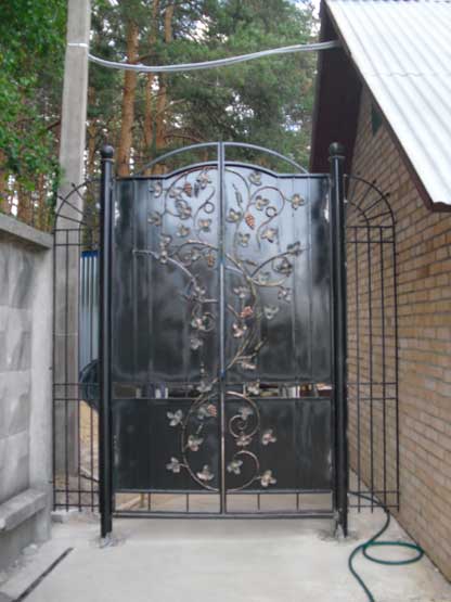 Ворота кованые